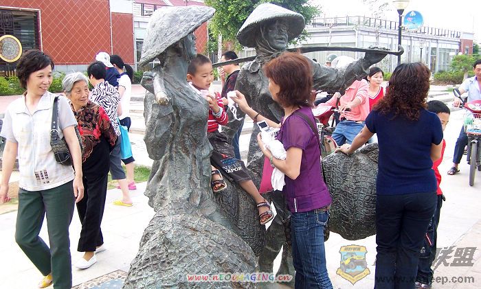 Ƭ 04400.jpg