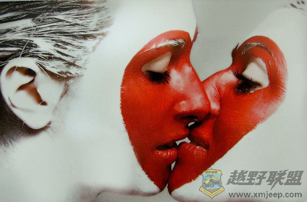 Kiss__by_shinymavis.jpg