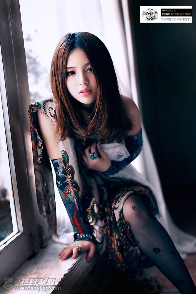 1DM48700z.jpg