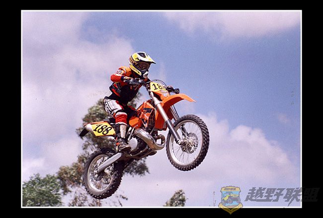my-ktm0002-(1).jpg